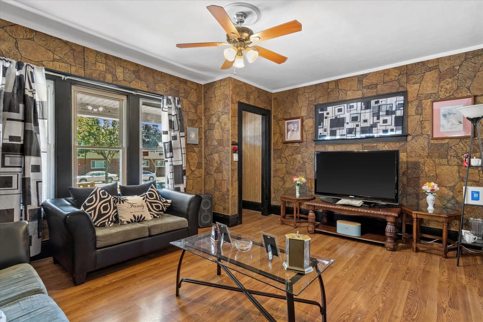 806 Lapham 5