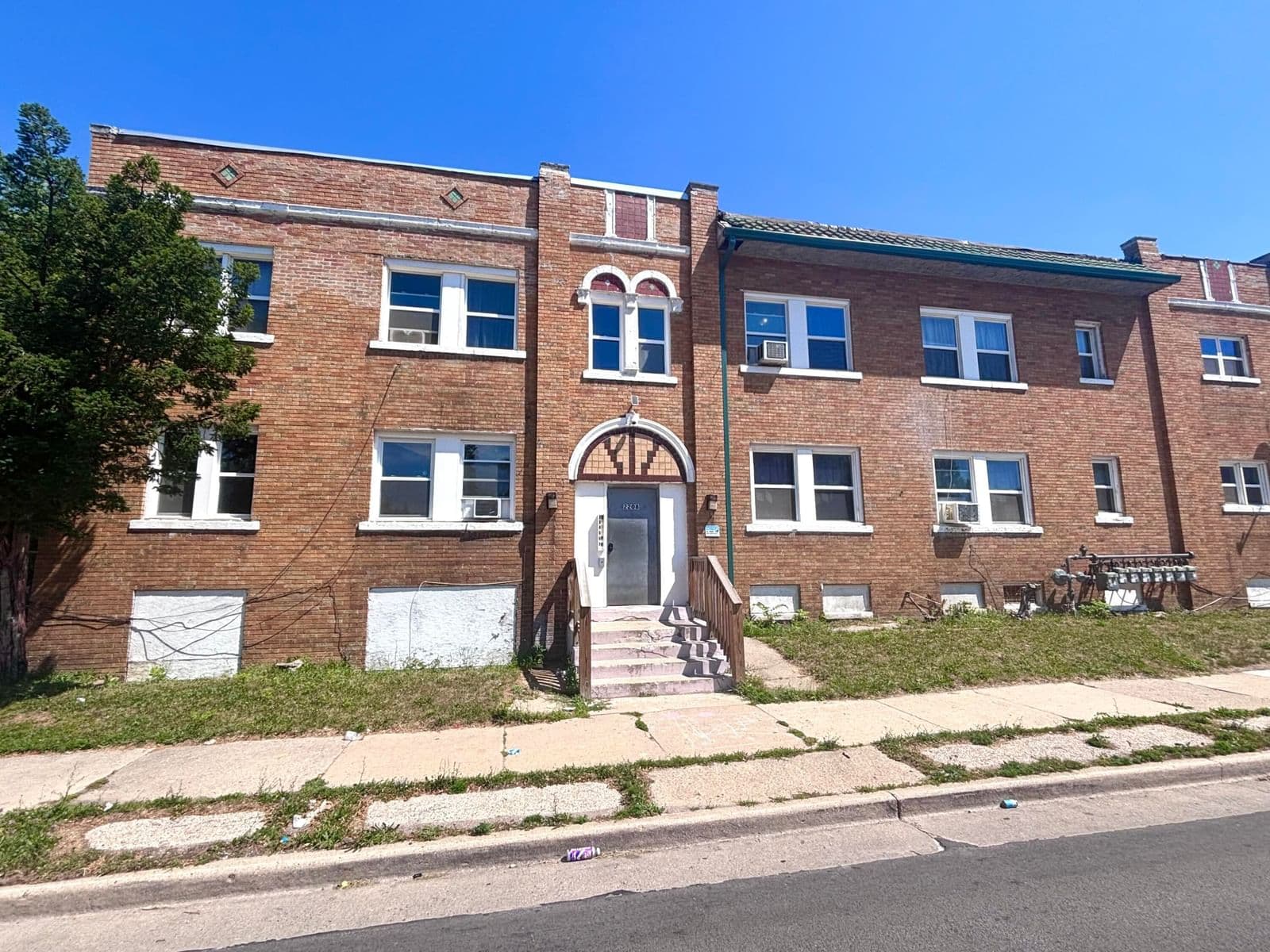 2208 Locust 2
