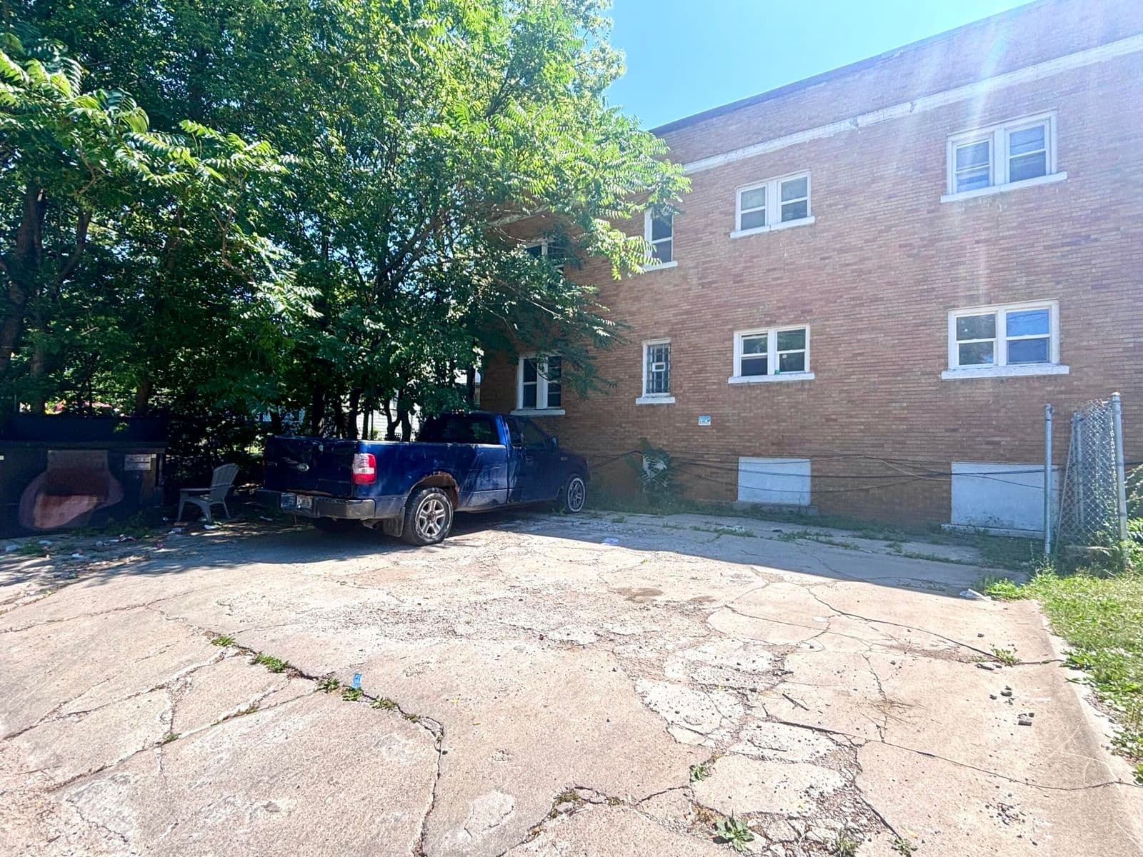 2208 Locust 4