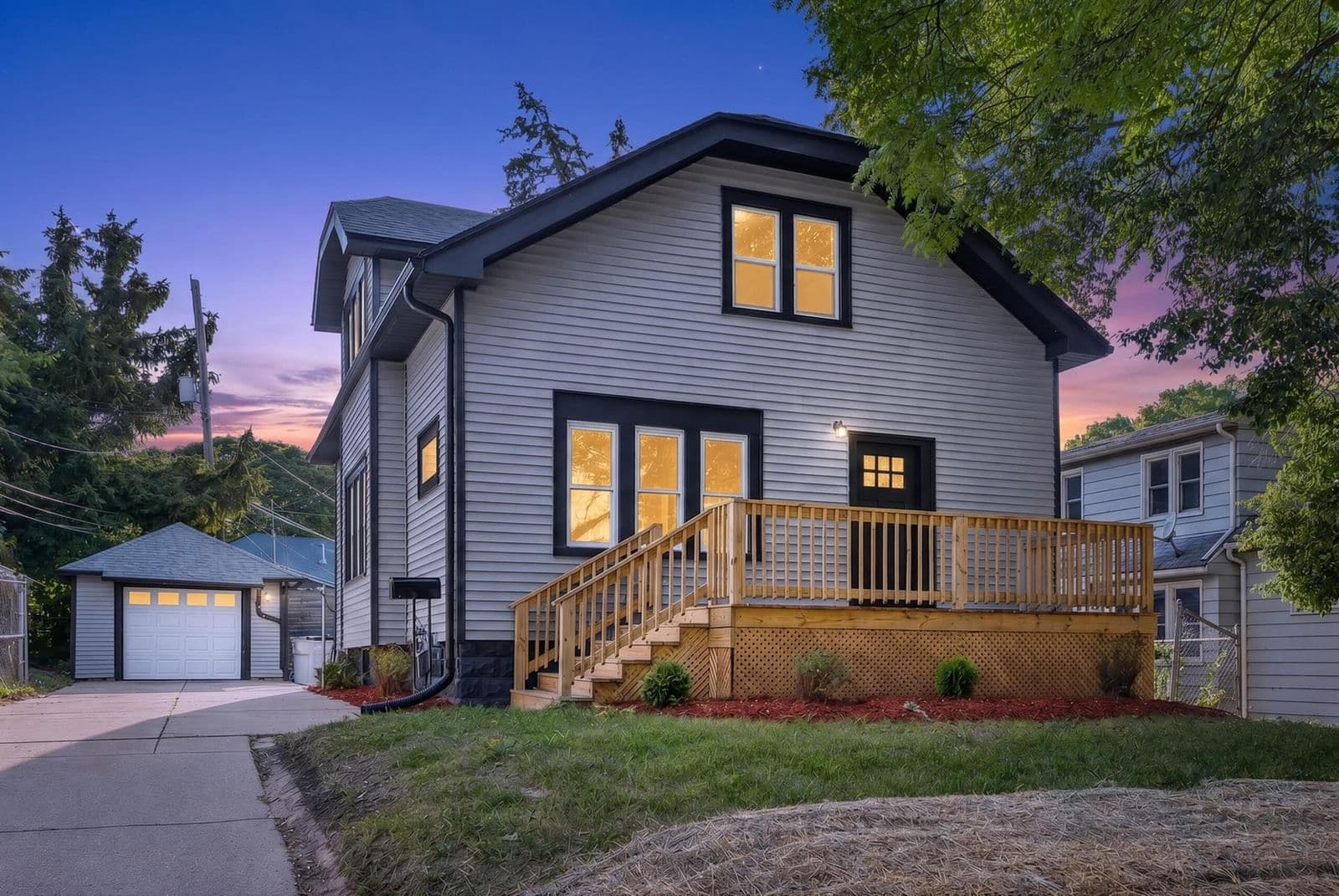 2467 57th, Milwaukee, WI 53210