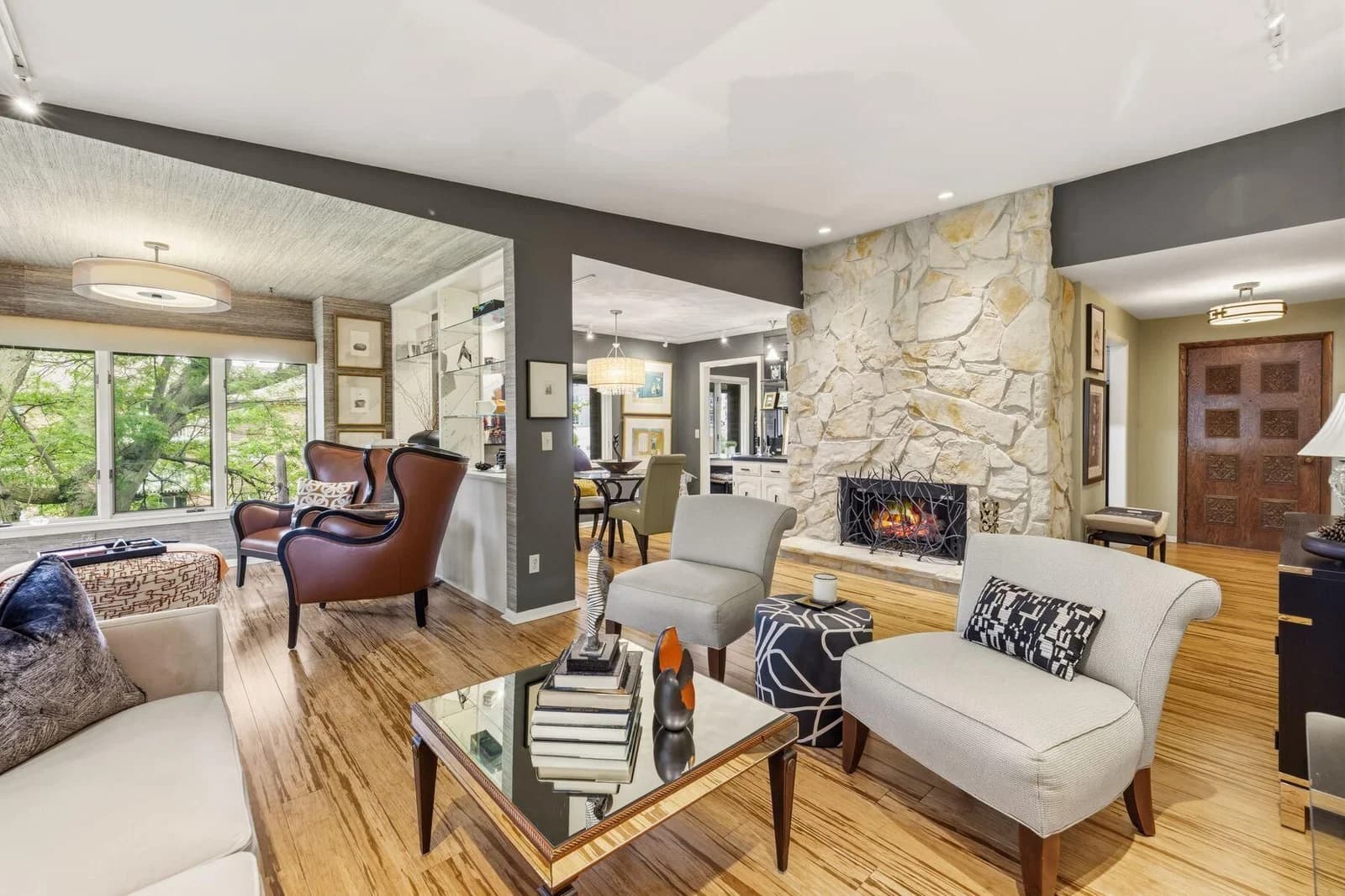 1229 Jackson, Milwaukee, WI 53202