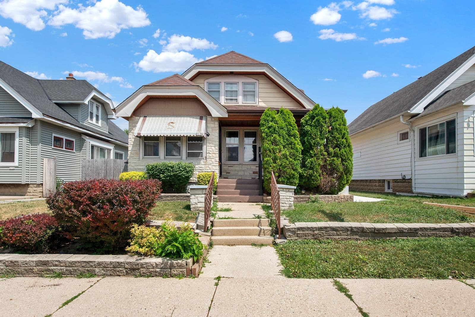 2136 72nd, West Allis, WI 53219