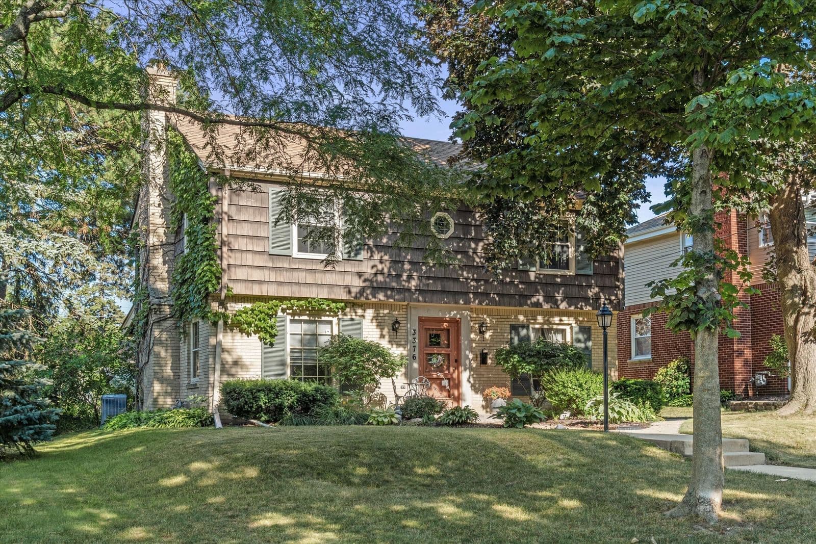 3376 44th, Greenfield, WI 53219