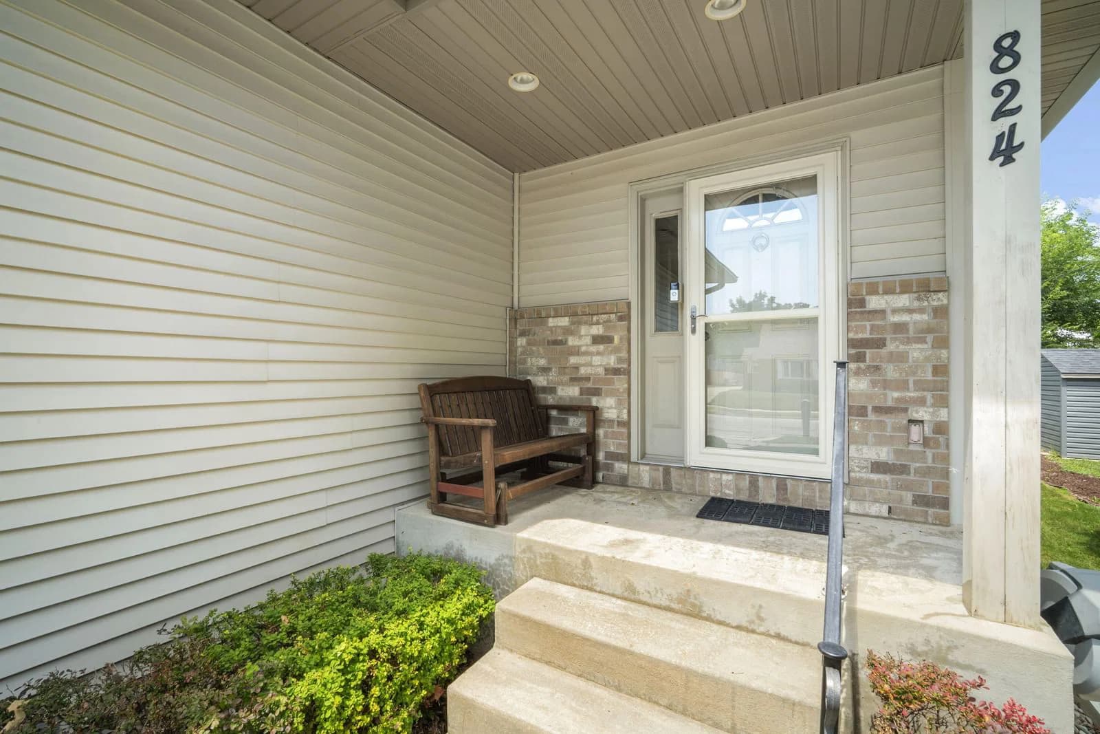 824 Columbia, South Milwaukee, WI 53172