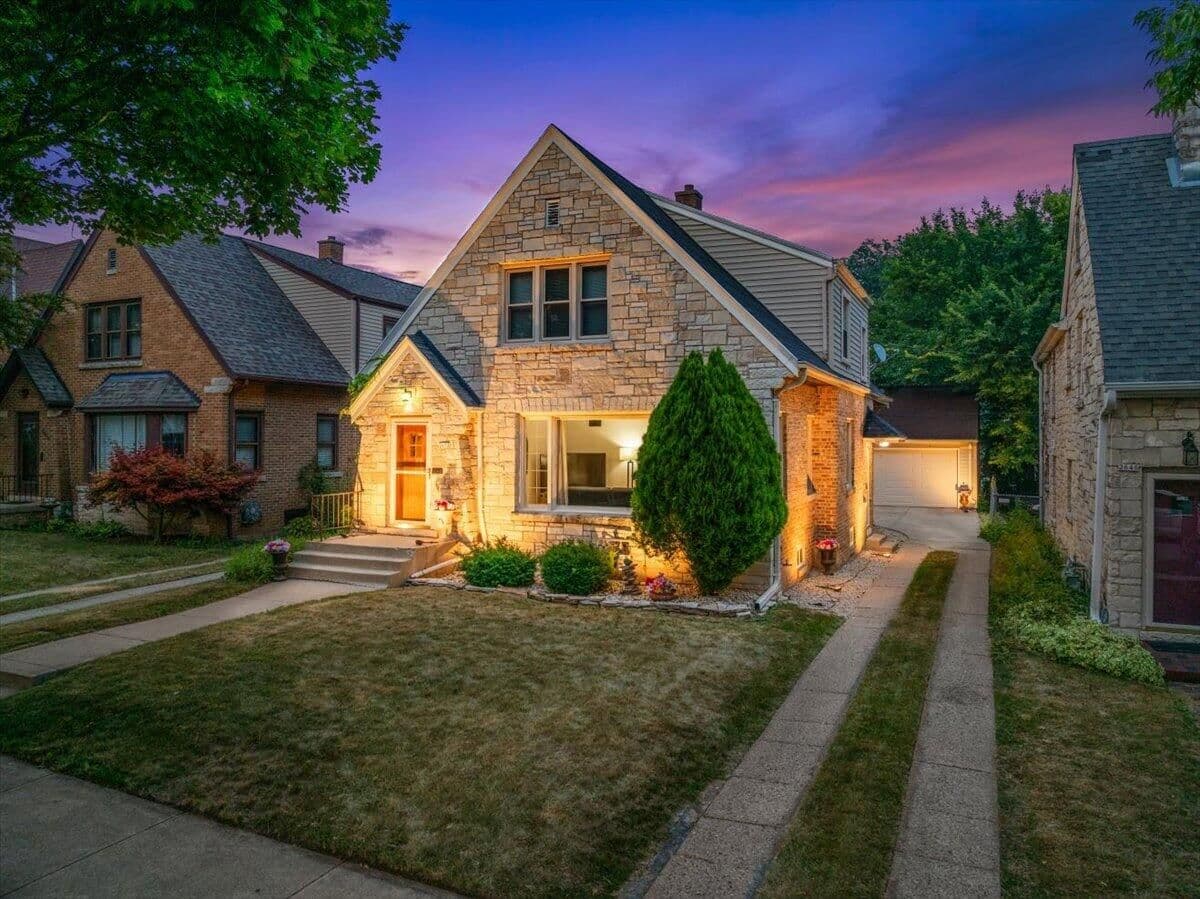 2650 70th, Wauwatosa, WI 53213