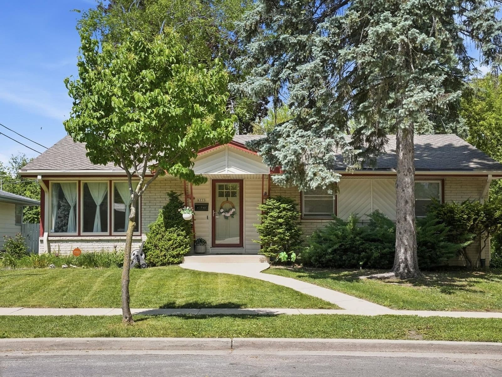 6235 95th, Milwaukee, WI 53225