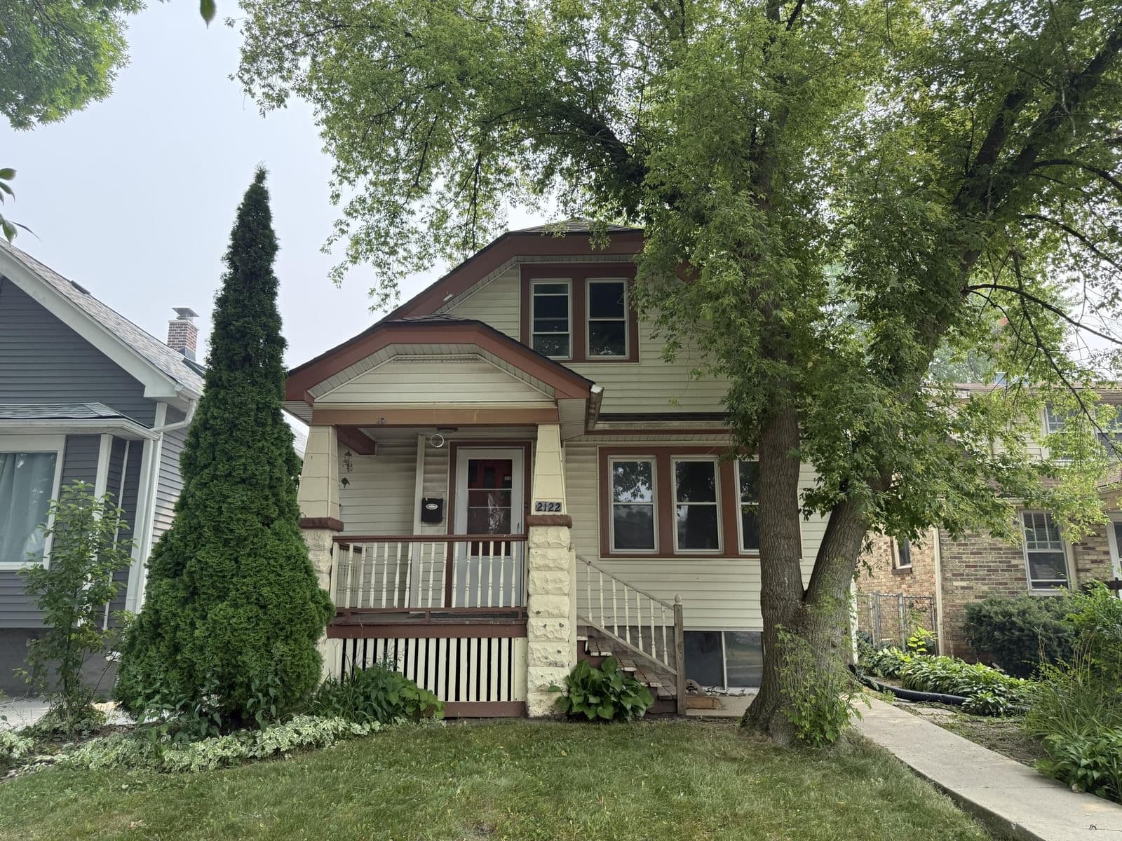 2122 77th, West Allis, WI 53219