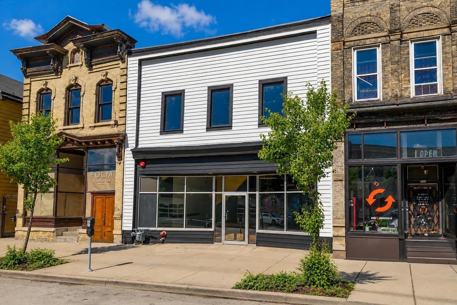 715 5th, Milwaukee, WI 53204