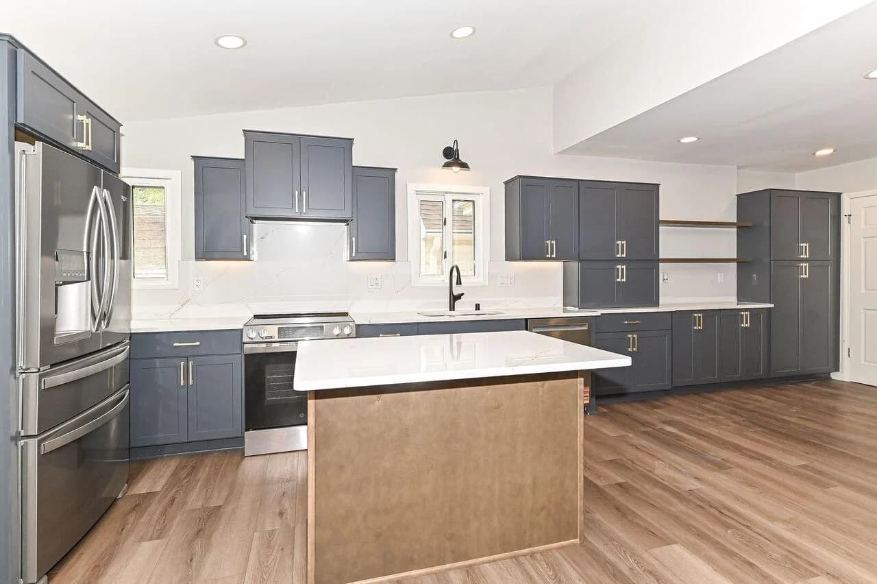 4138 84th 3