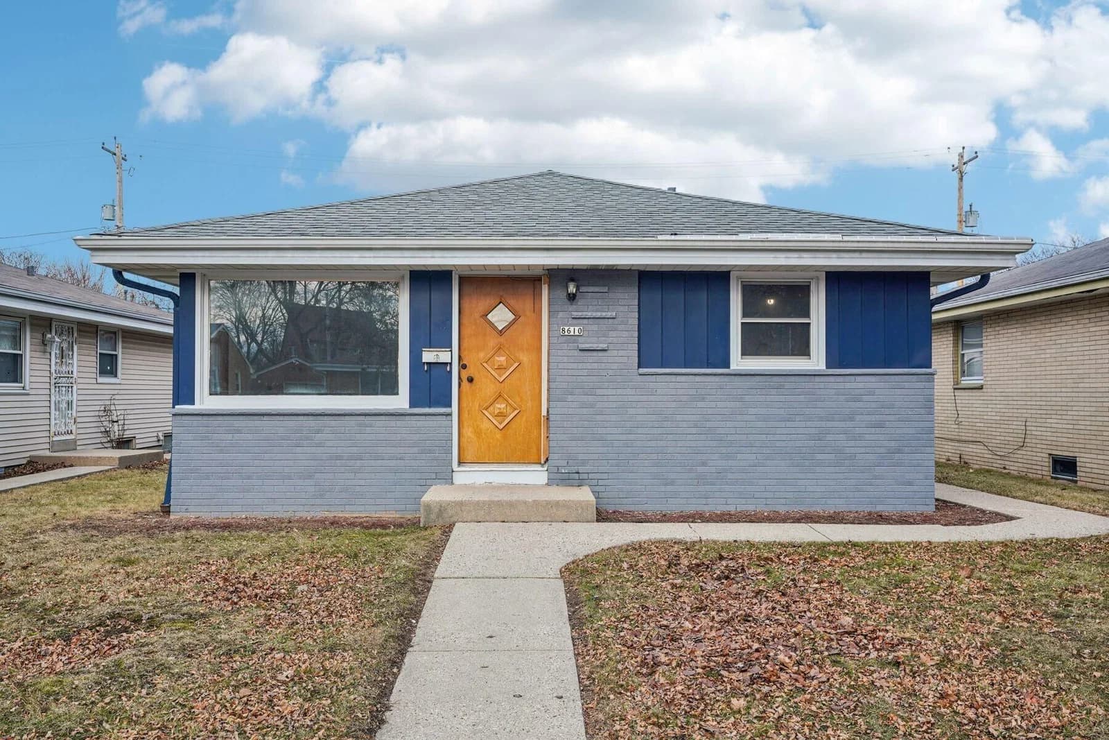 8610 Potomac, Milwaukee, WI 53225