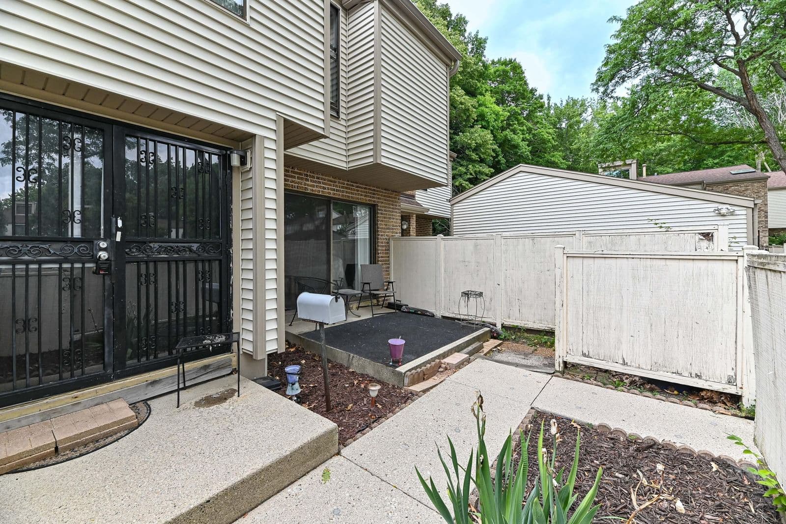 9028 70th, Milwaukee, WI 53223