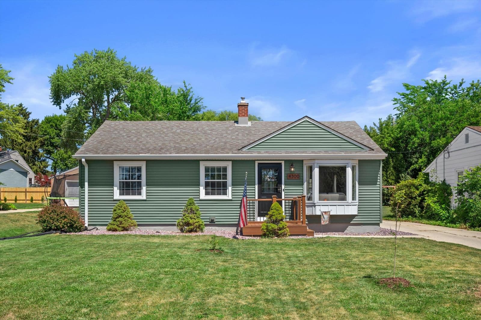 4300 Raymir, Wauwatosa, WI 53222