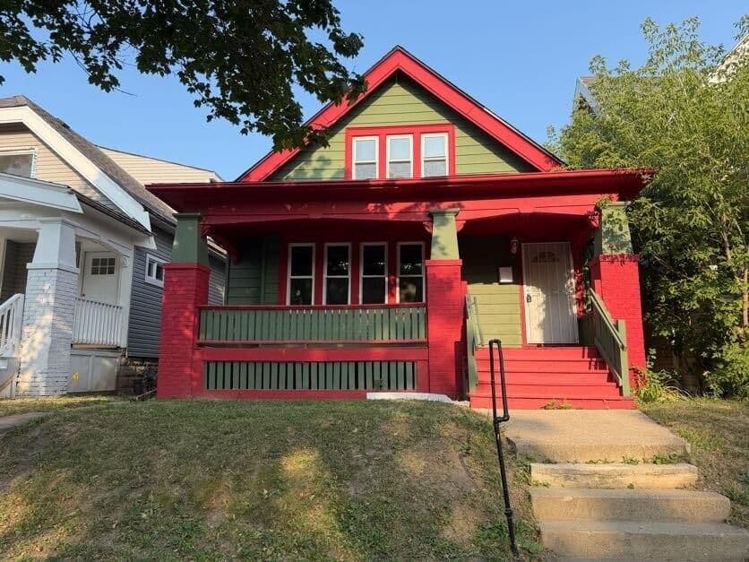 3007 29th, Milwaukee, WI 53210