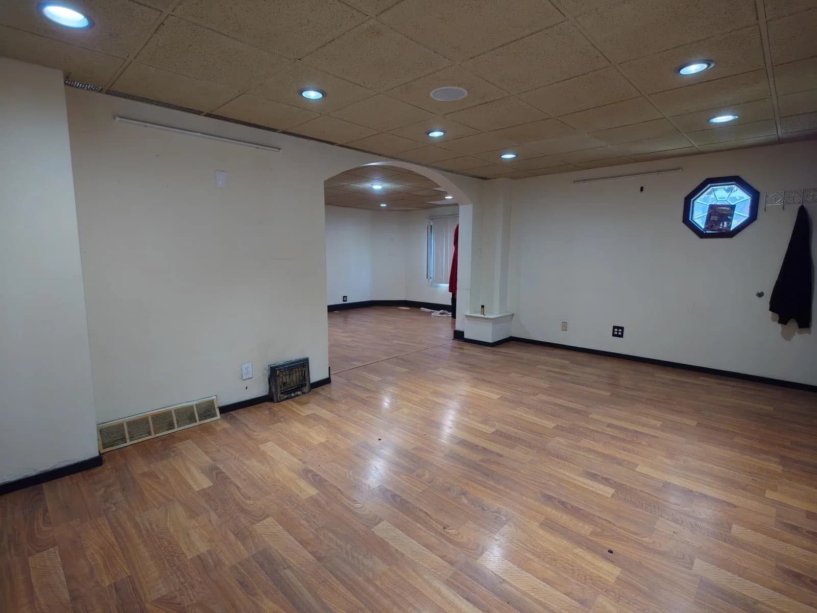2340 Kinnickinnic 3