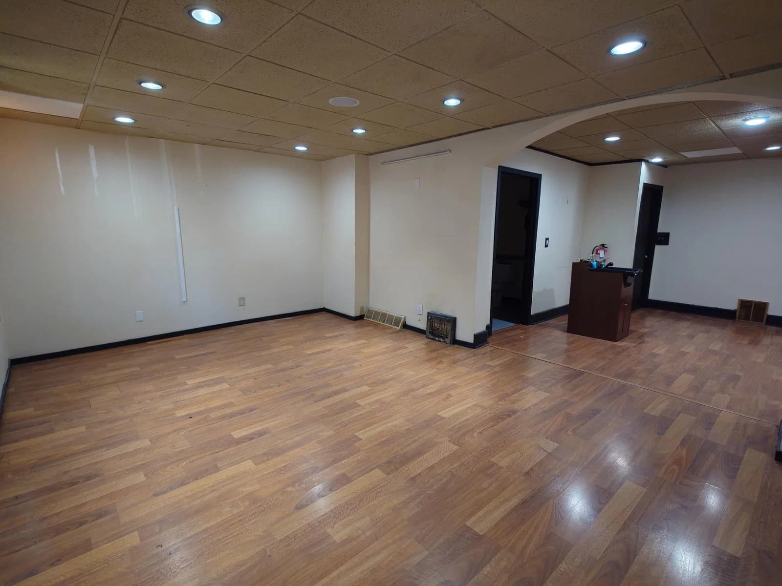 2340 Kinnickinnic 2