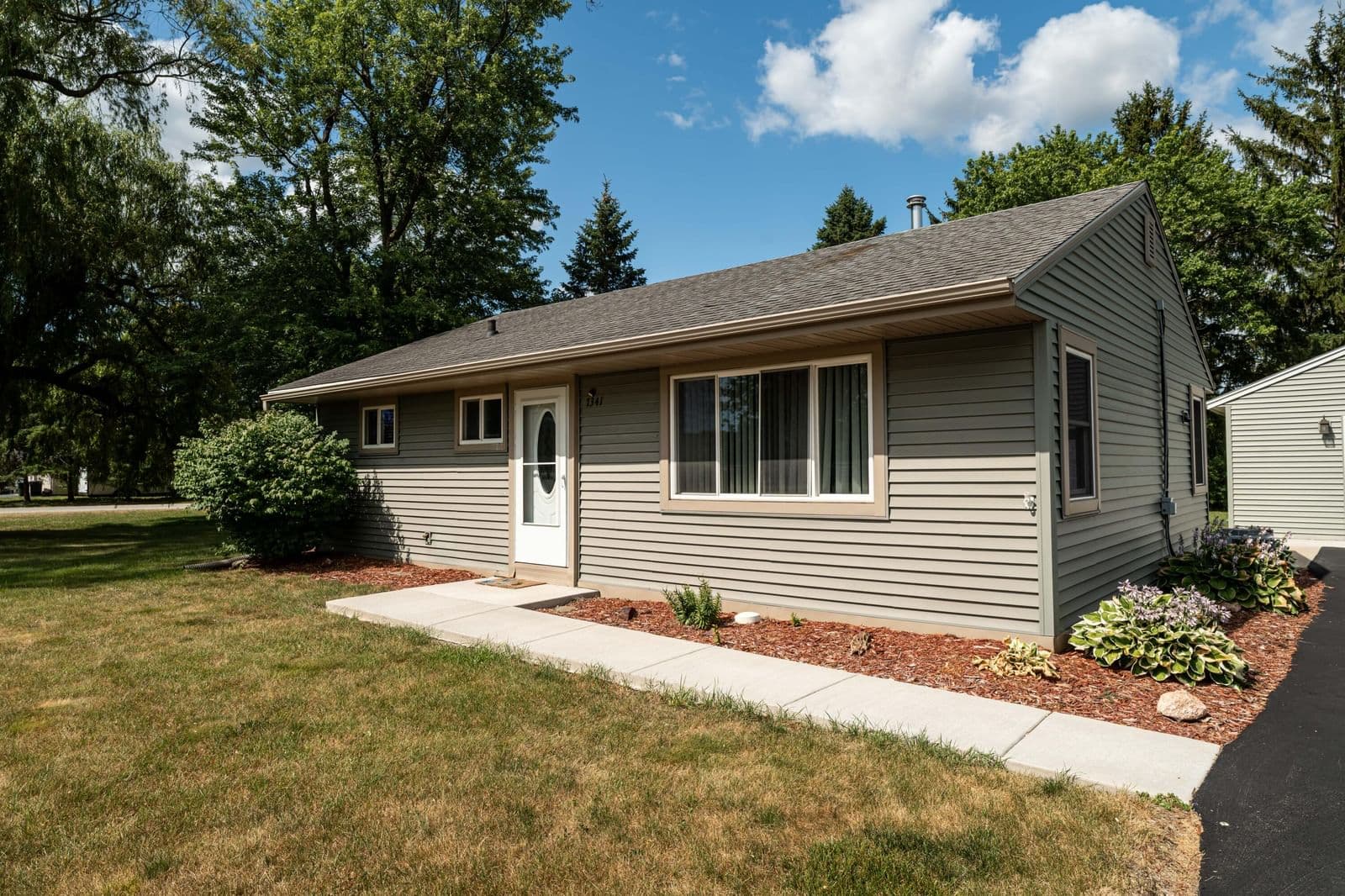 7341 37th, Franklin, WI 53132