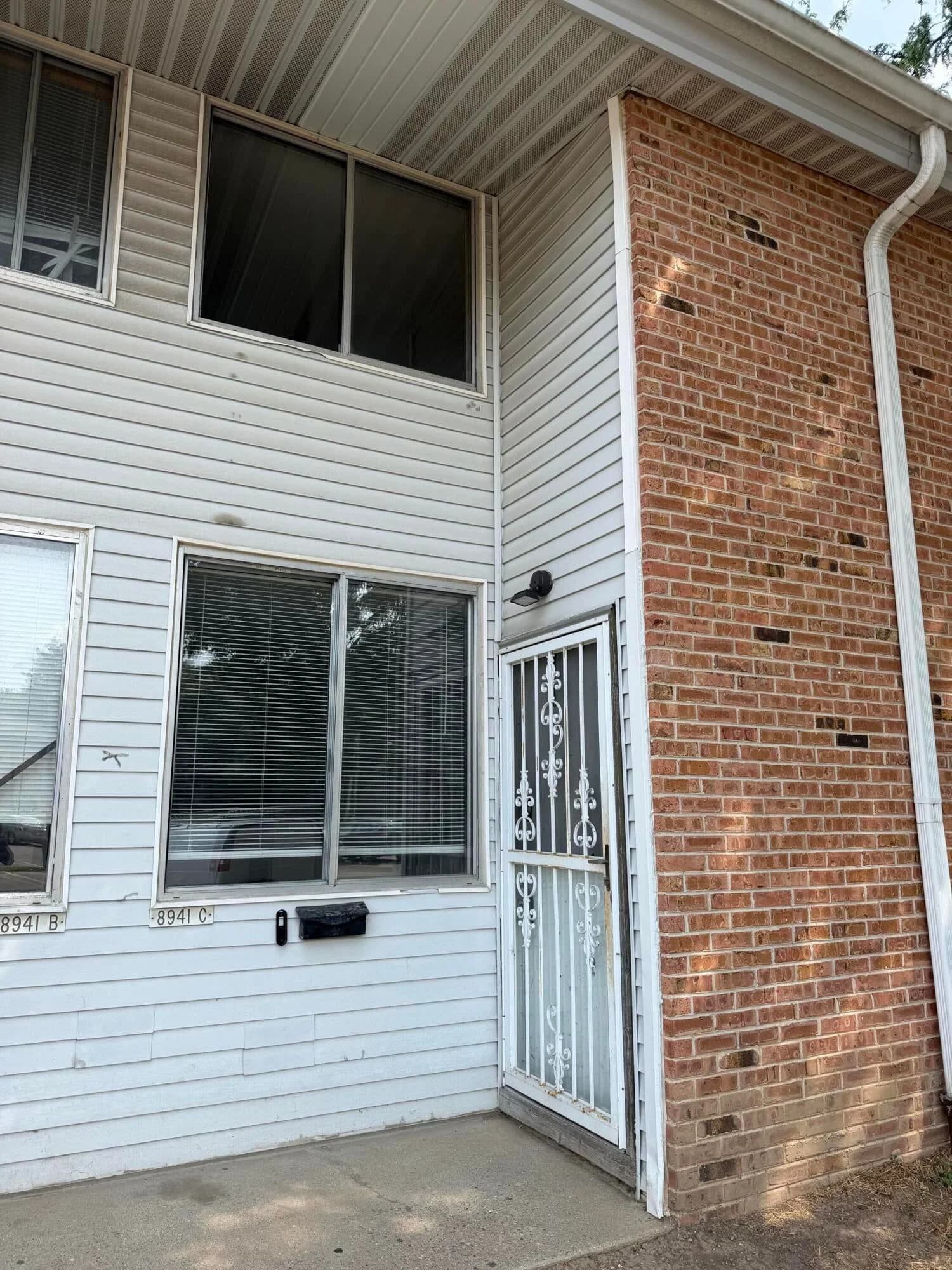 8941 Swan, Milwaukee, WI 53224