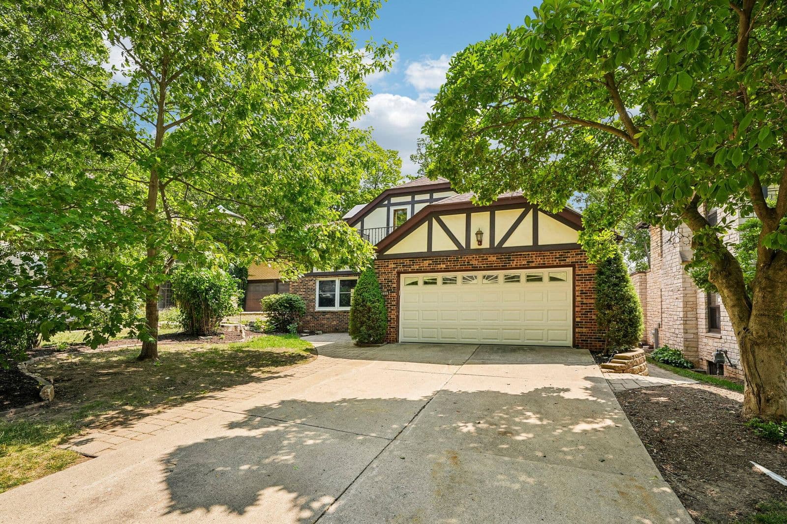 150 87th, Wauwatosa, WI 53226