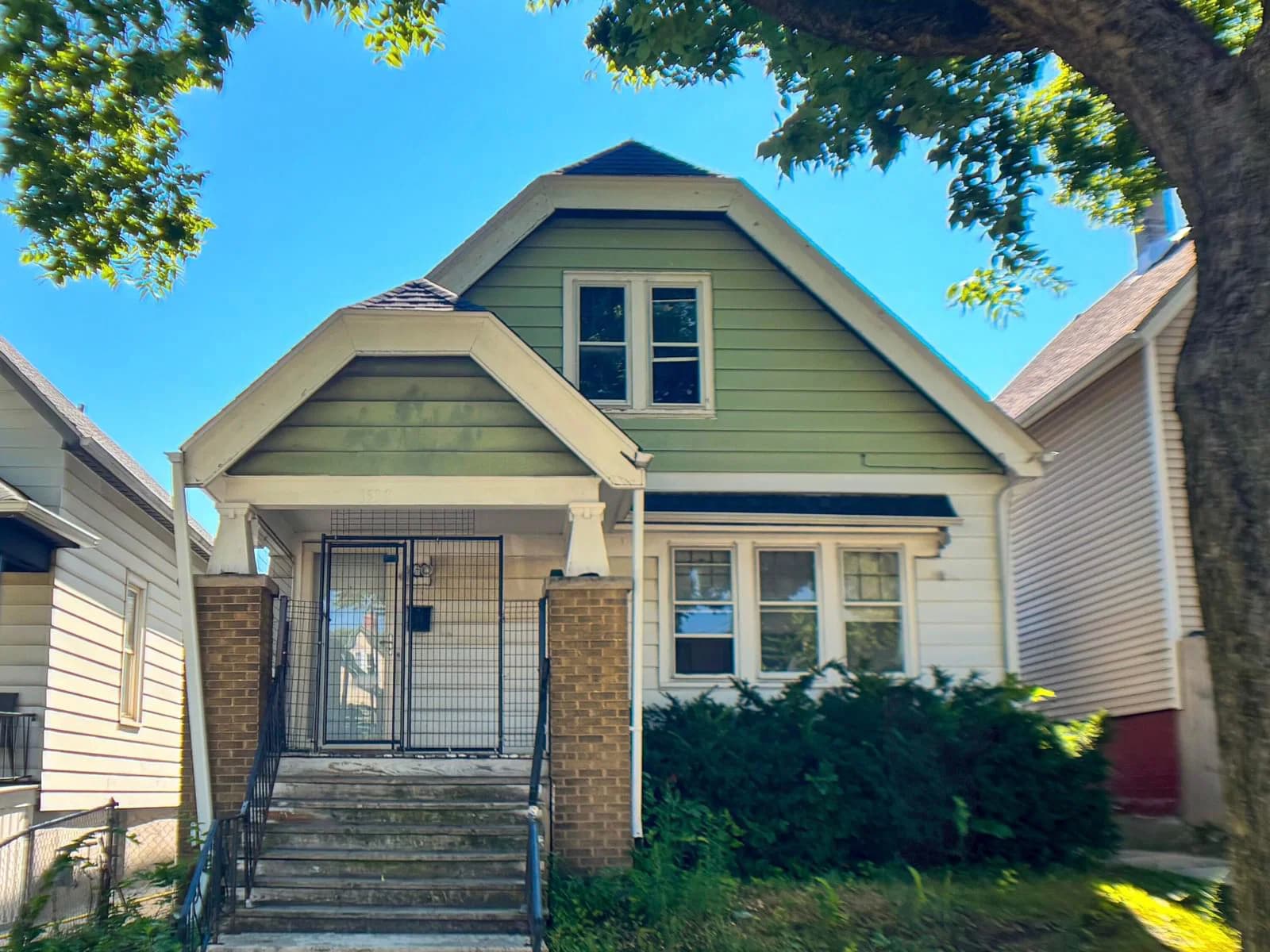 1532 23rd, Milwaukee, WI 53204