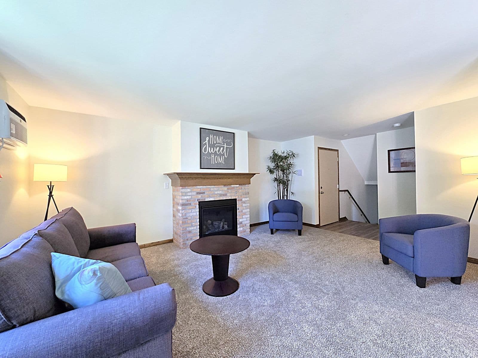 8747 72nd, Milwaukee, WI 53223