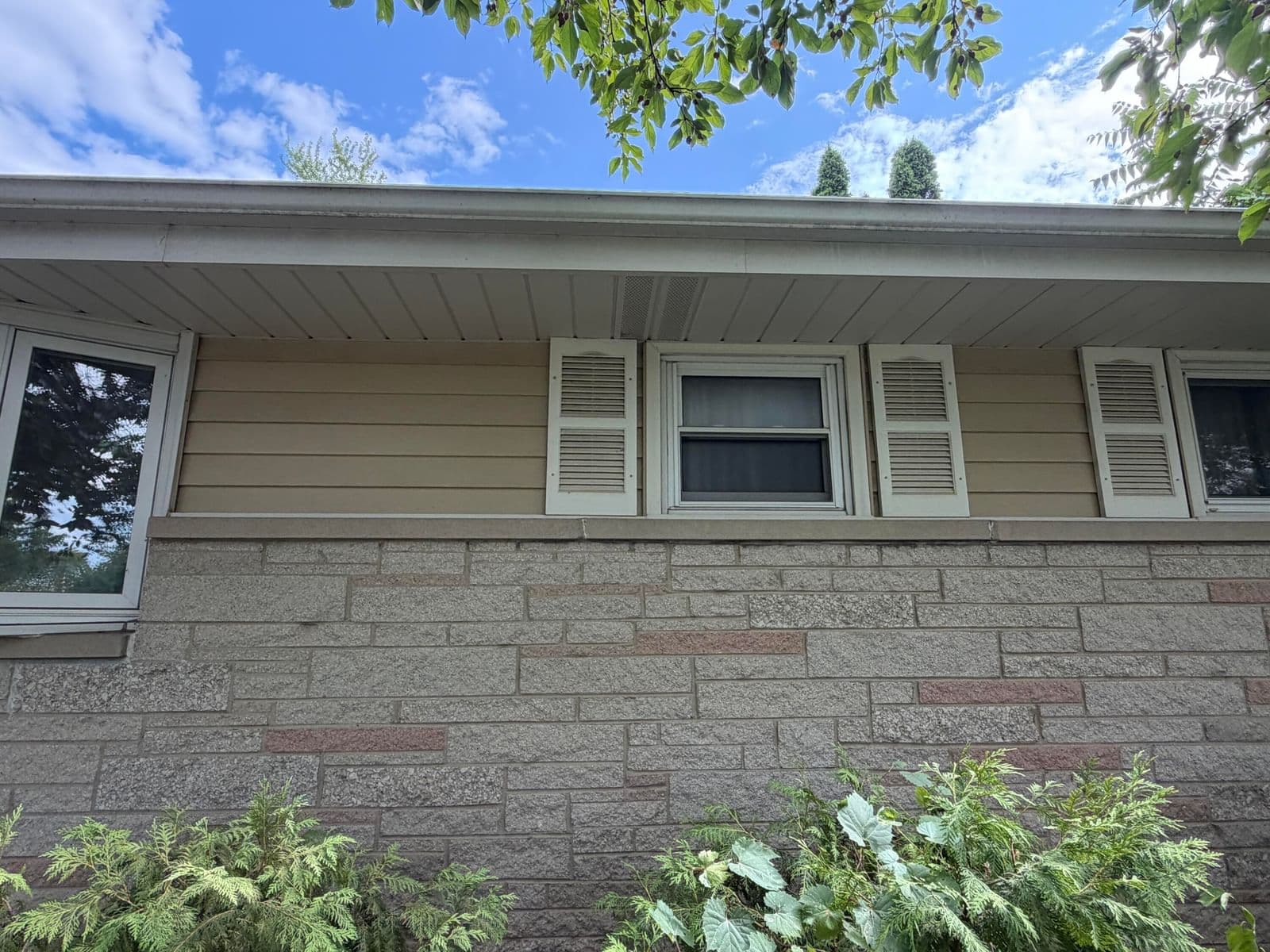 5713 Calumet 2