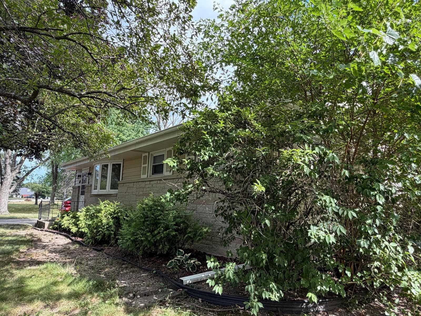 5713 Calumet 4