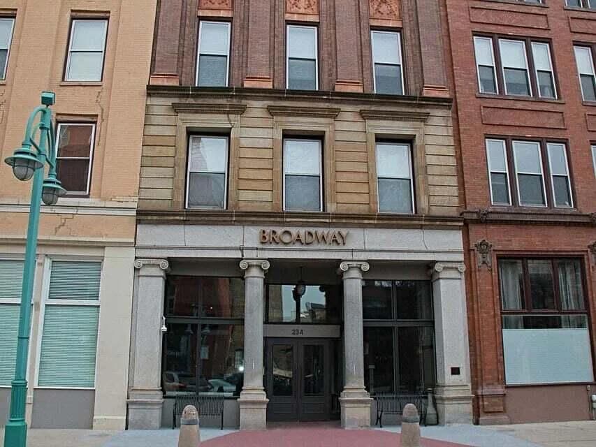 234 Broadway, Milwaukee, WI 53202