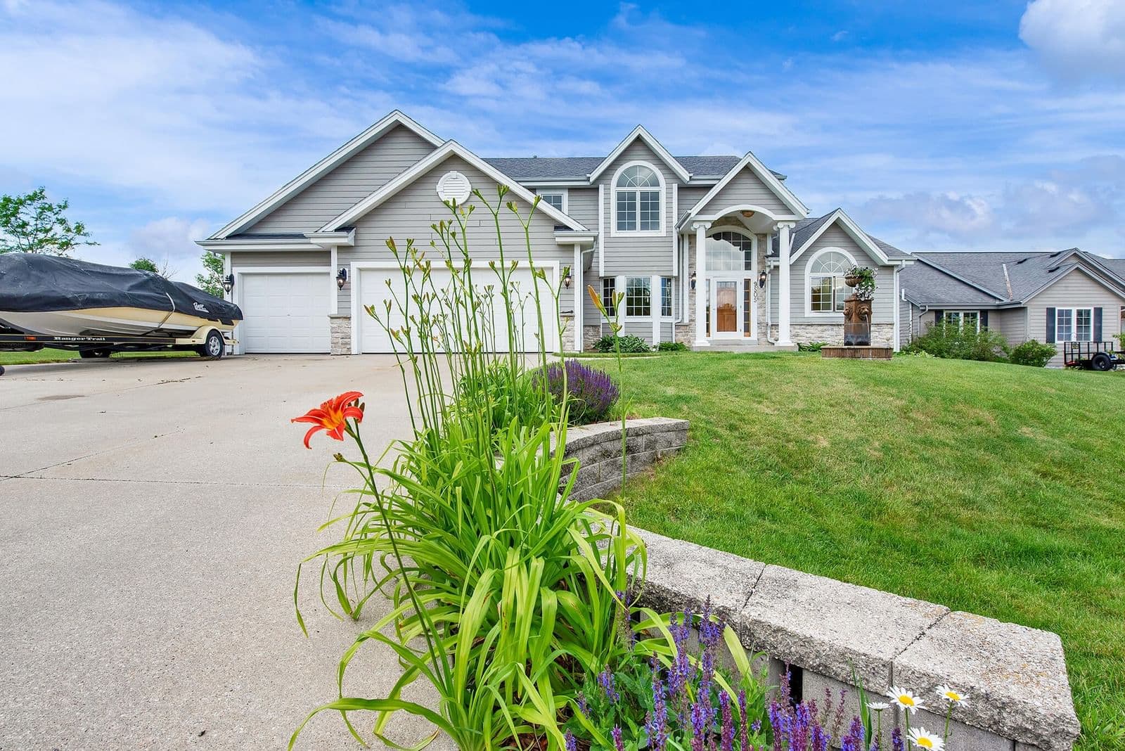 9505 Michael, Milwaukee, WI 53224