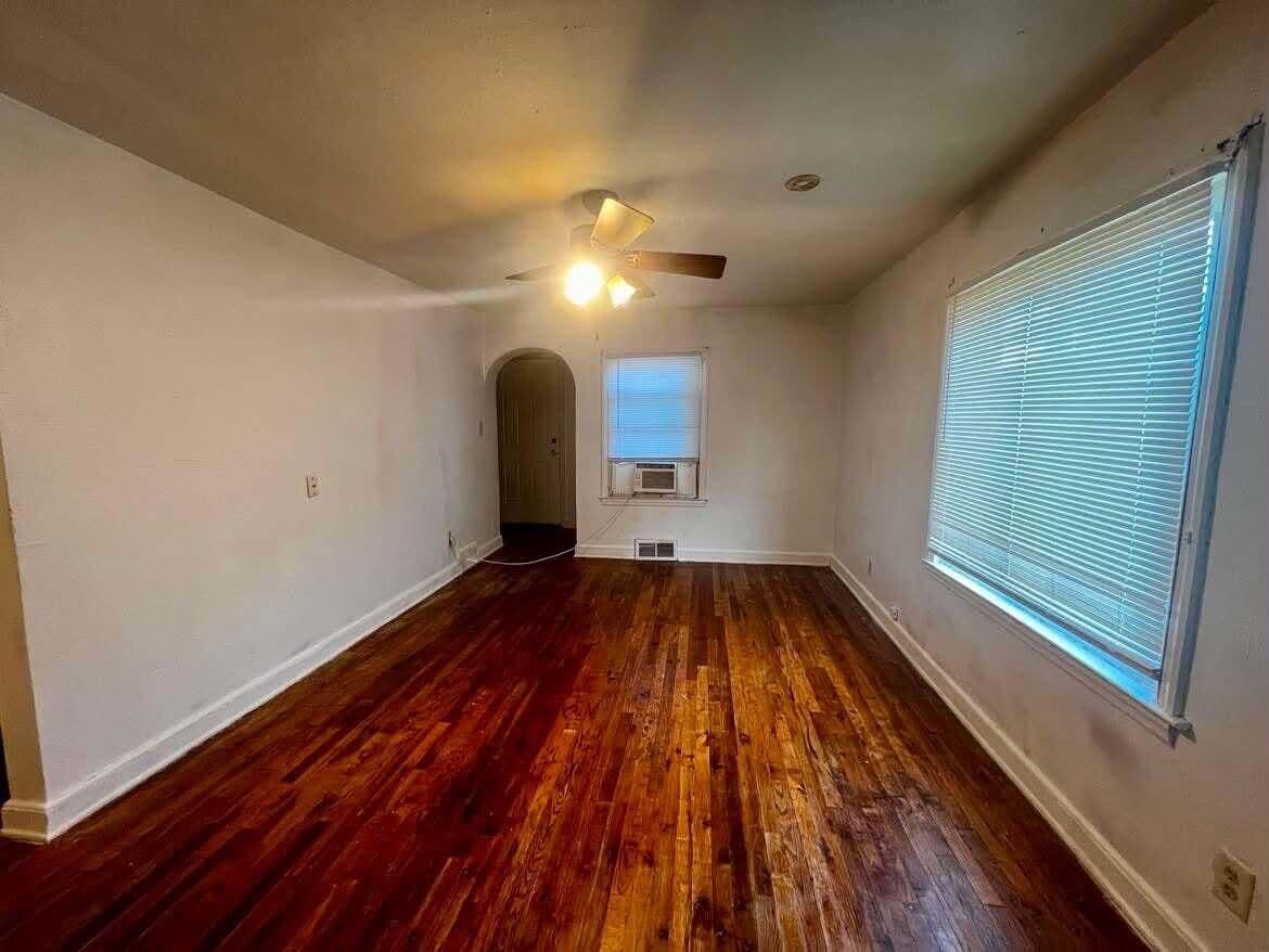 4703 Villard 2