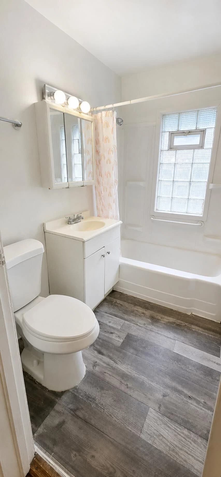 4703 Villard 5