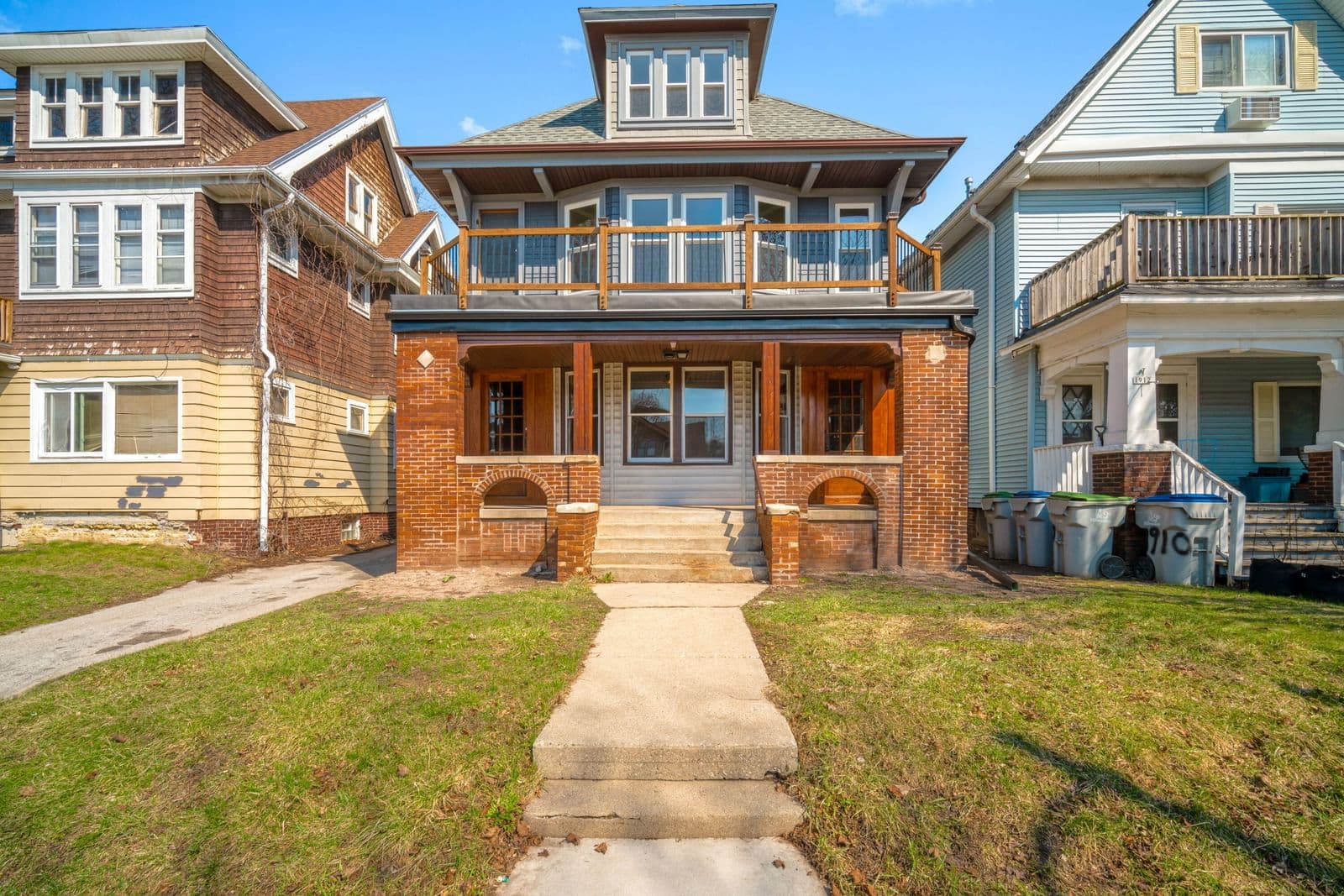 1914 48th, Milwaukee, WI 53208