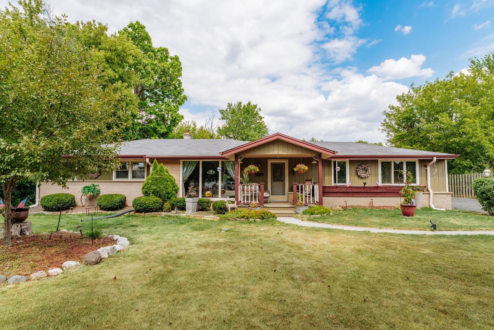 3650 Wollmer, Greenfield, WI 53228