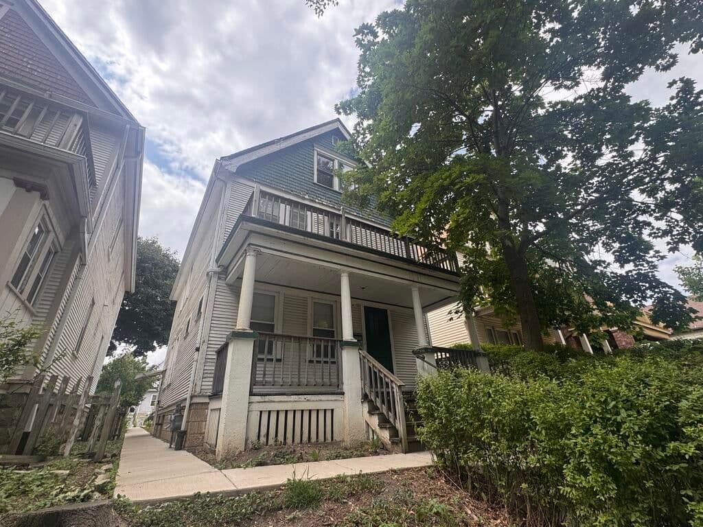 3059 Bremen, Milwaukee, WI 53212