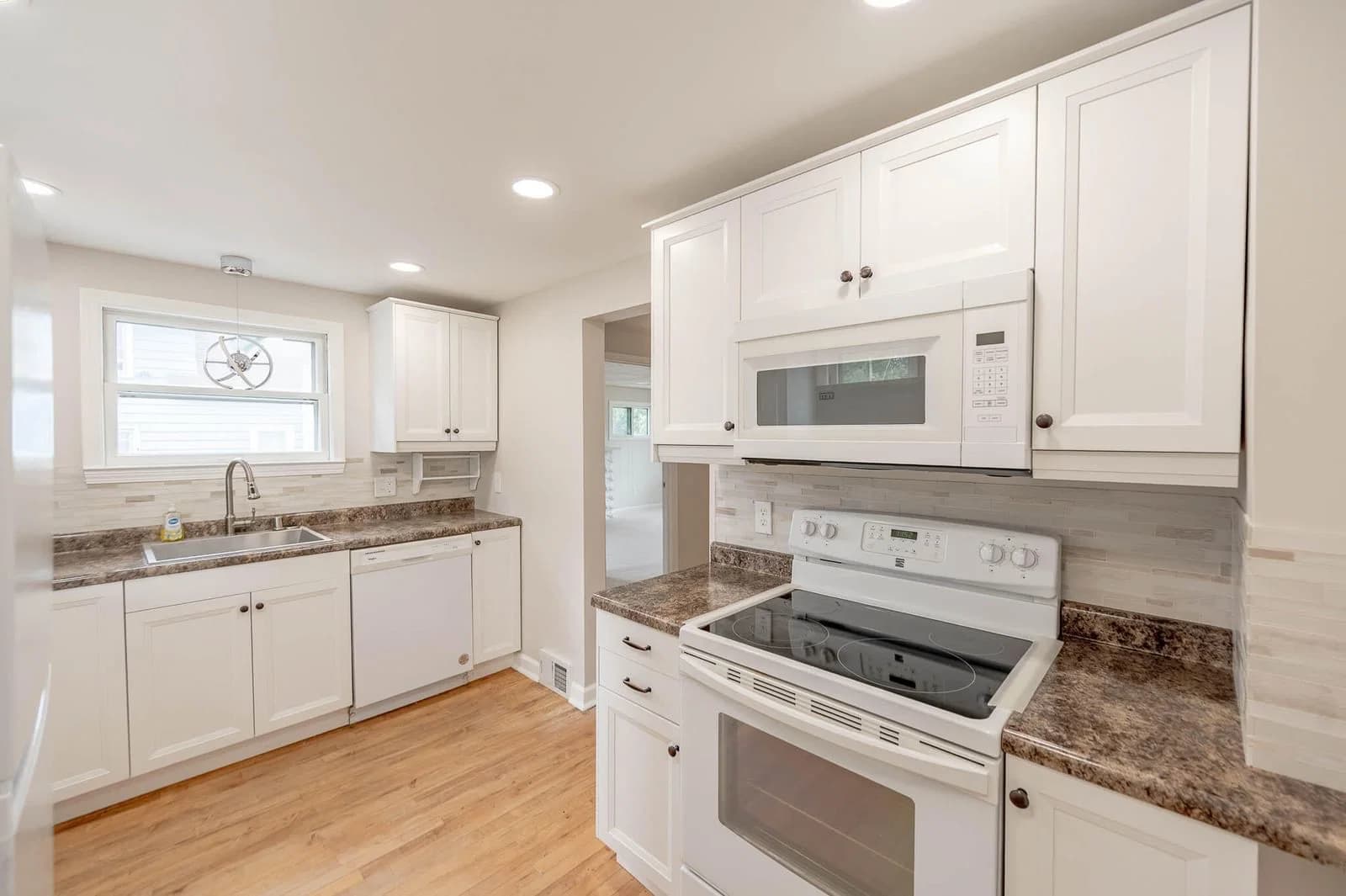 2502 Kimberly 5