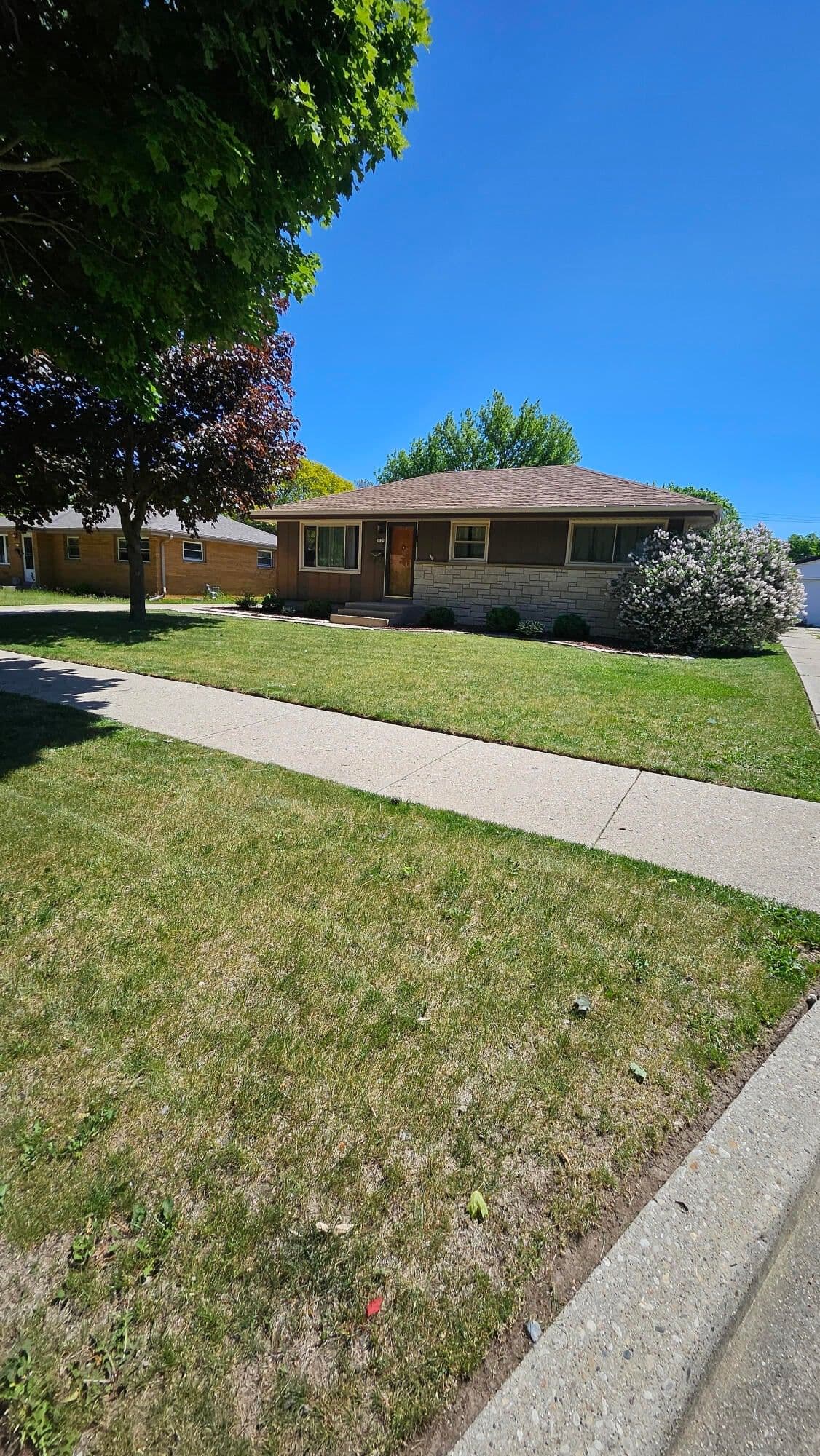 8029 Marion, Milwaukee, WI 53222