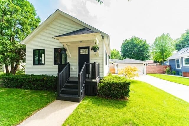 2519 Superior, Milwaukee, WI 53207