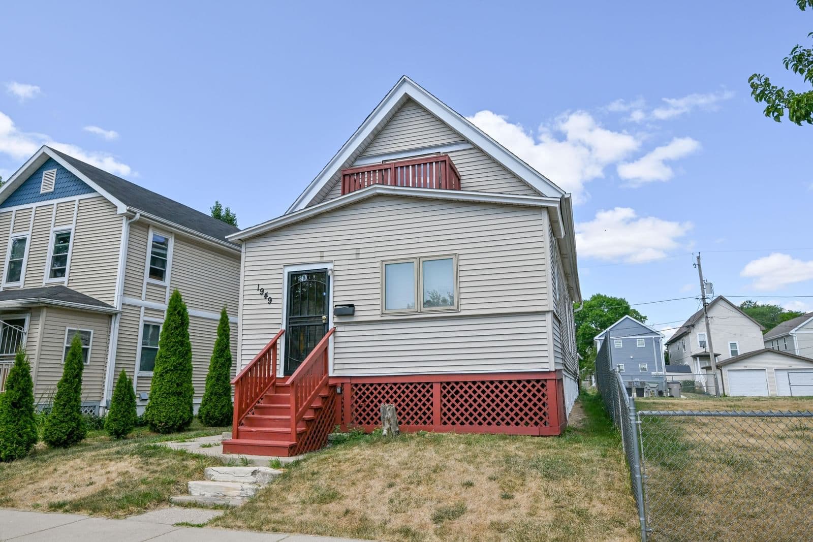 1949 25th, Milwaukee, WI 53205