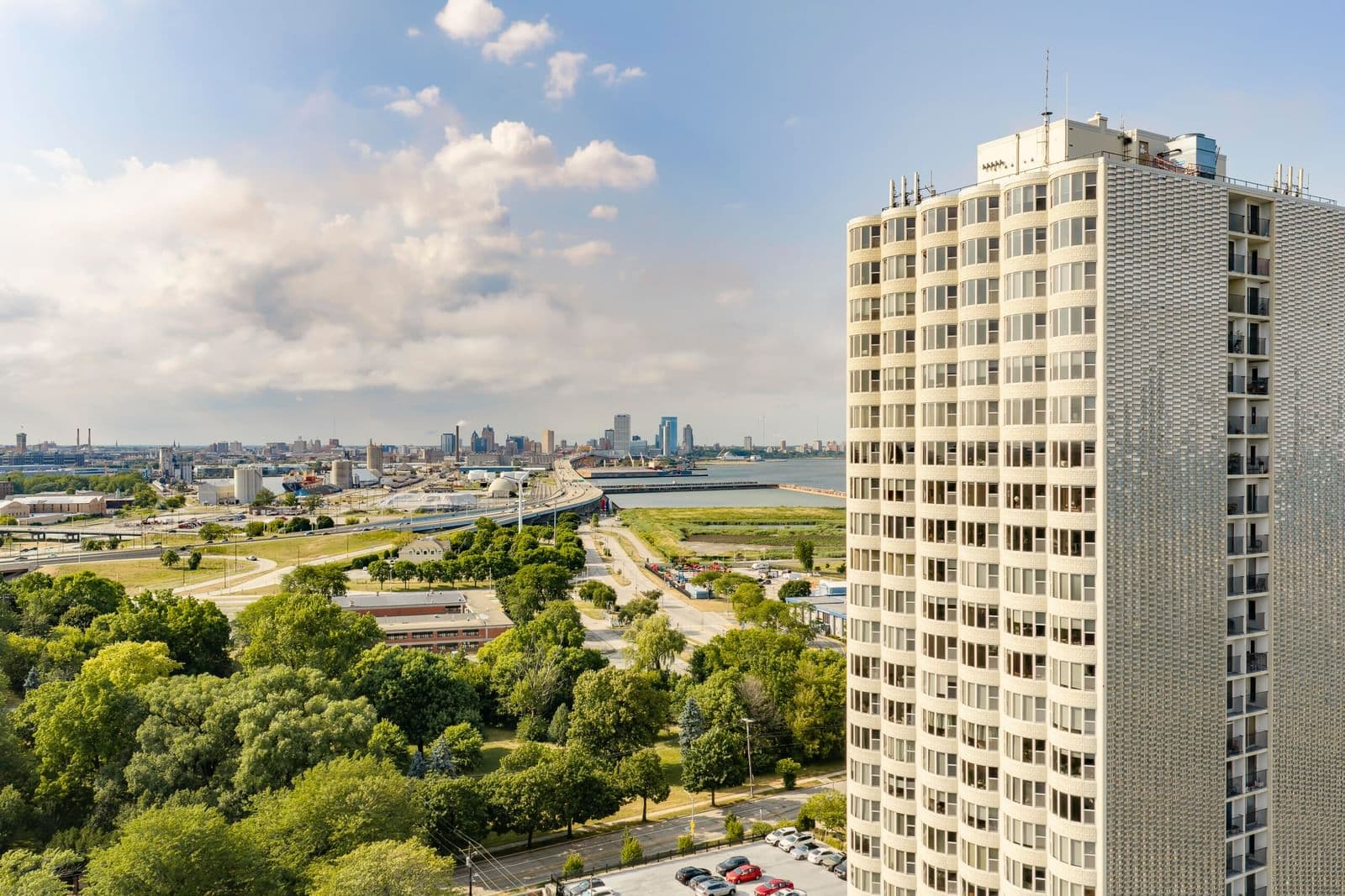 2525 Shore 5
