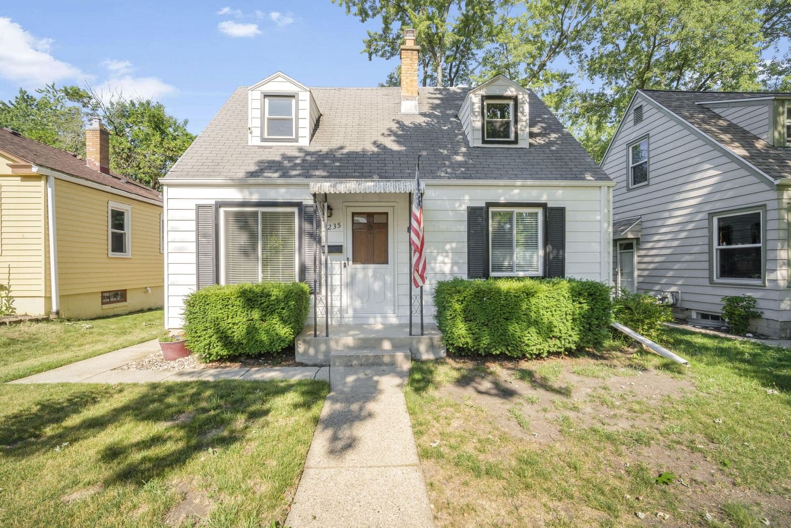 3235 88th, Milwaukee, WI 53222