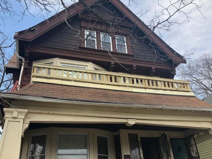 2823 10th, Milwaukee, WI 53206