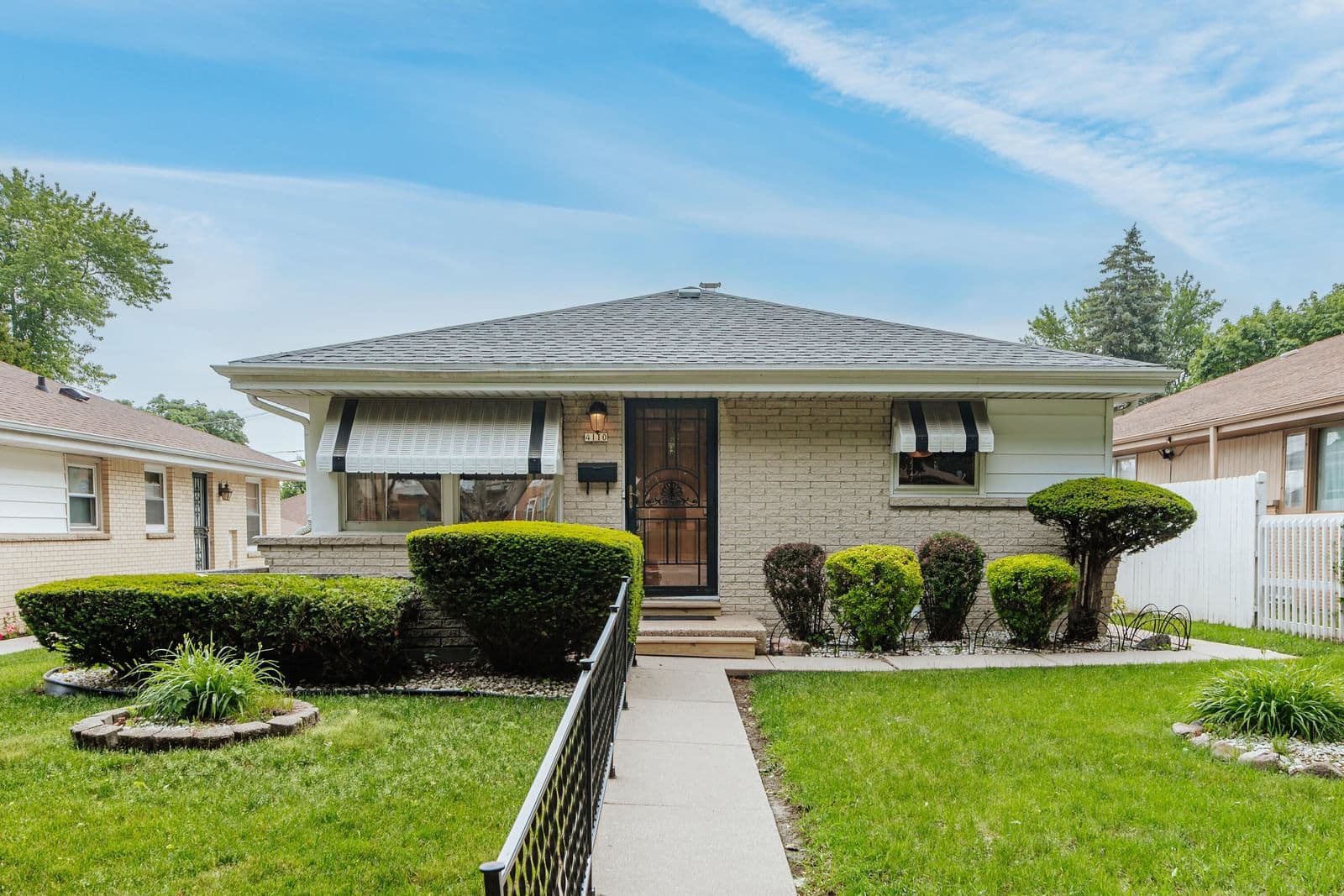 4110 74th, Milwaukee, WI 53216