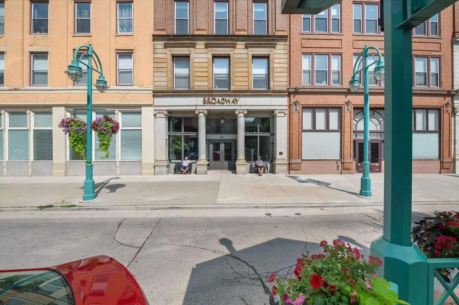 234 Broadway, Milwaukee, WI 53202