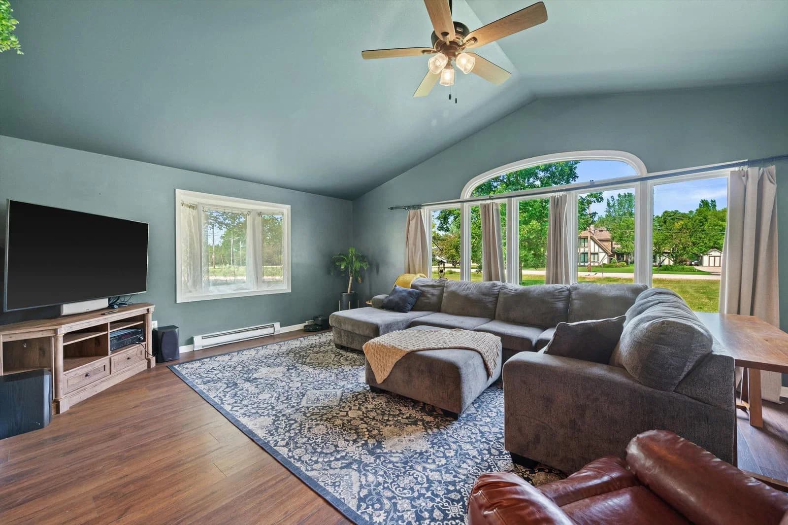 3631 Elm 2