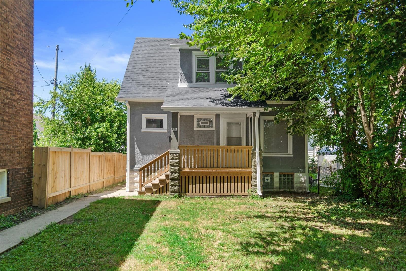 2119 Muskego, Milwaukee, WI 53215