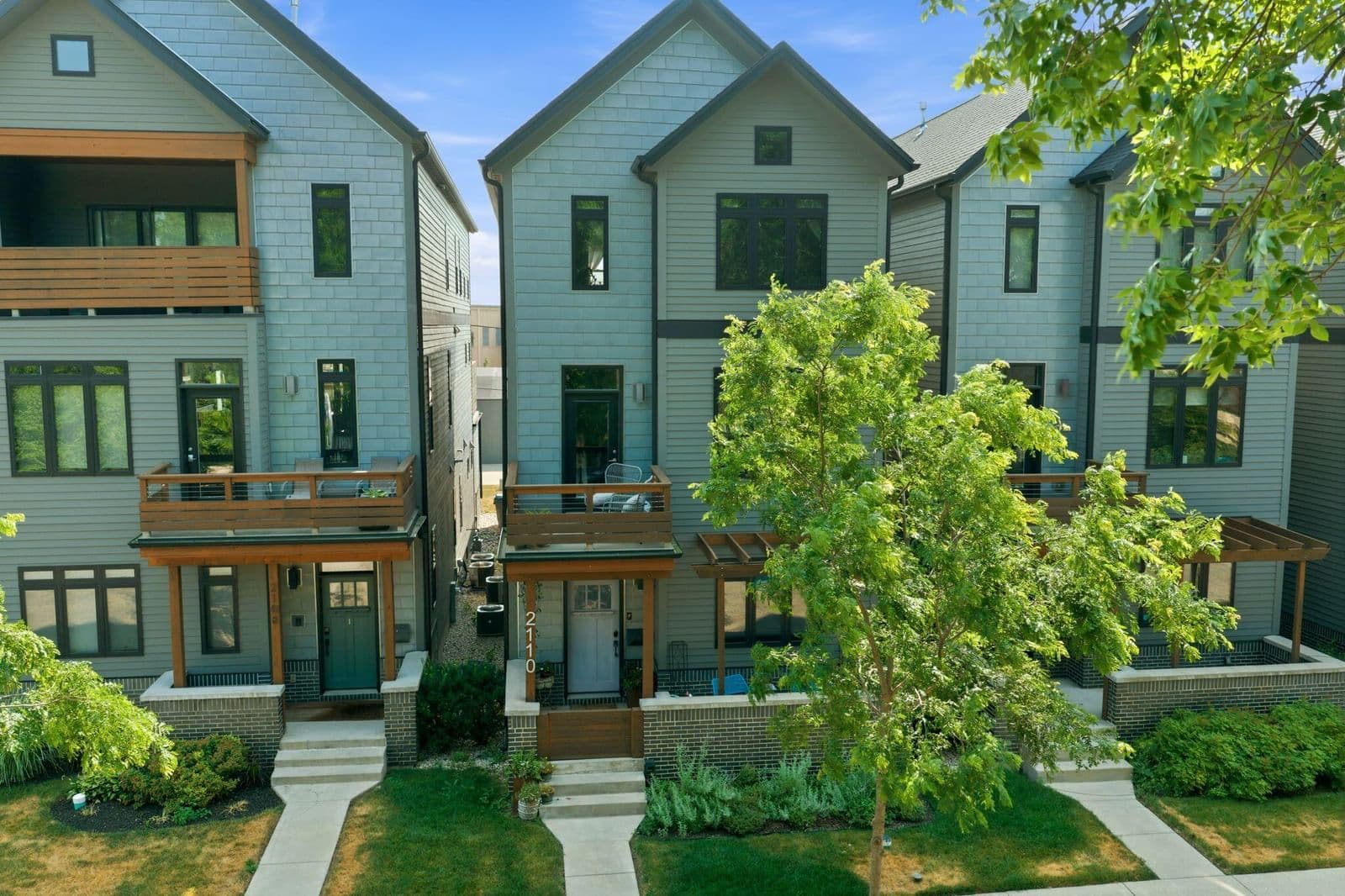2110 Aldrich, Milwaukee, WI 53207