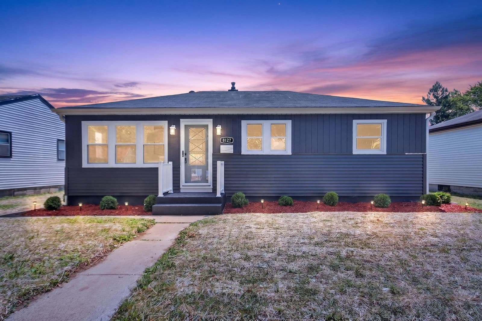 8127 Glen, Milwaukee, WI 53218