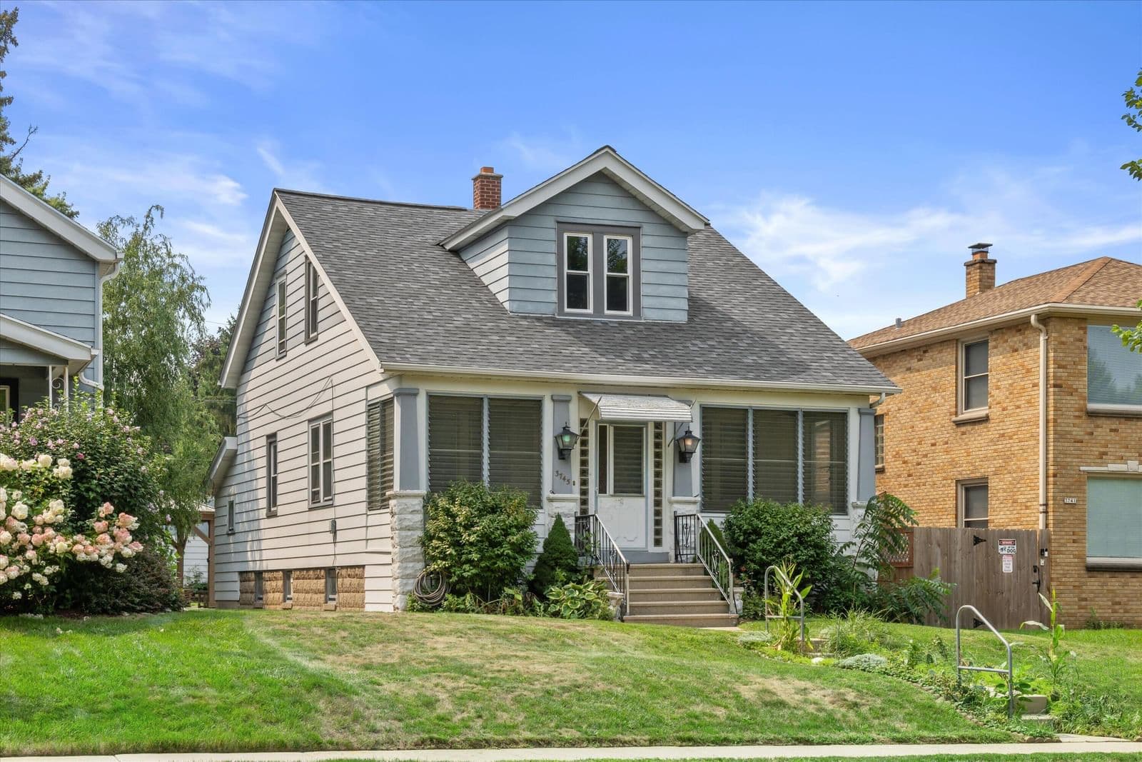 3745 Whitnall 2