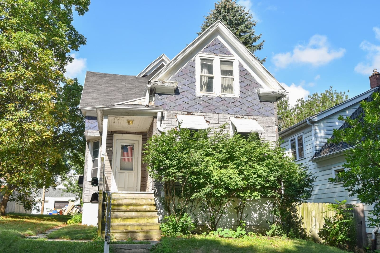 3063 8th, Milwaukee, WI 53215
