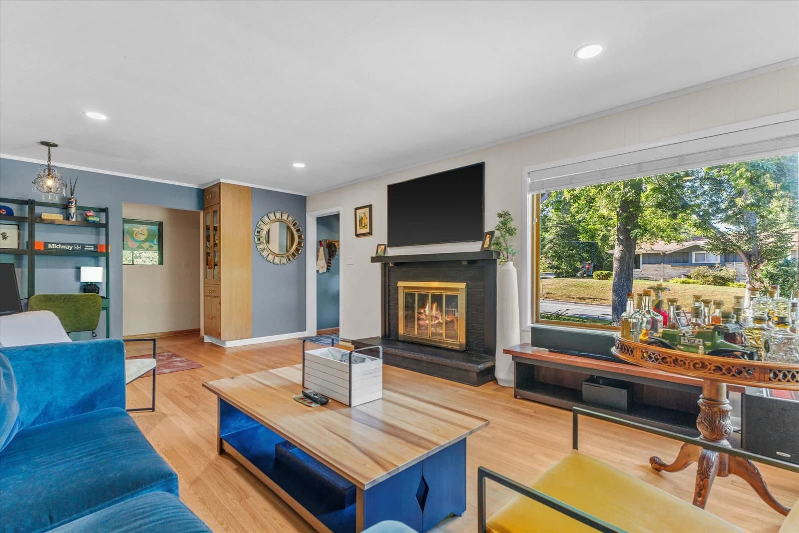 11825 Elmhurst 4