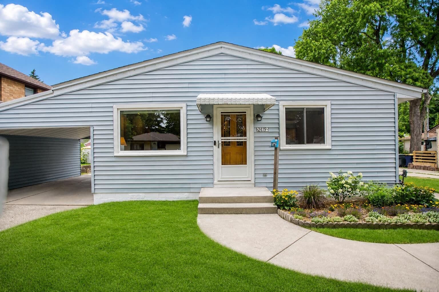 2419 81st, West Allis, WI 53219